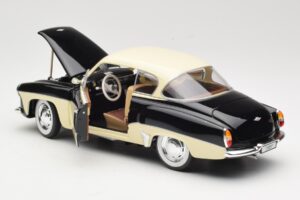 Wartburg 311 Coupe Black & Beige Revell 1:18 8419 Diecast — photo 5 of 8