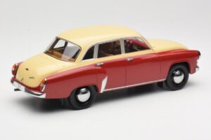 Wartburg 311 Dark Red Beige MCG 1:18 MCG18299 Diecast — photo 2 of 6