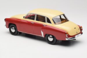 Wartburg 311 Dark Red Beige MCG 1:18 MCG18299 Diecast — photo 5 of 6