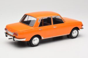 Wartburg 353 Orange MCG 1:18 MCG18061 Diecast — photo 2 of 6