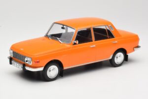 Wartburg 353 Orange MCG 1:18 MCG18061 Diecast