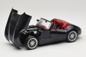 Wiesmann Roadster MF Carbon Black Revell 1:18 WIESMANN001 Diecast — photo 2 of 9