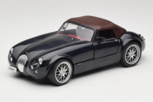 Wiesmann Roadster MF Carbon Black Revell 1:18 WIESMANN001 Diecast — photo 3 of 9
