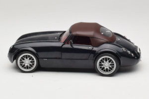 Wiesmann Roadster MF Carbon Black Revell 1:18 WIESMANN001 Diecast — photo 5 of 9