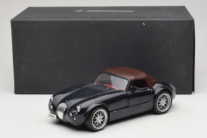 Wiesmann Roadster MF Carbon Black Revell 1:18 WIESMANN001 Diecast — photo 9 of 9