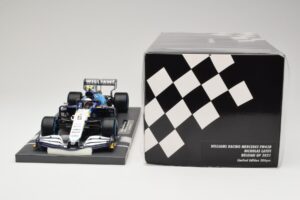 Williams Racing Mercedes FW43B #6 N. Latifi Belgian GP 2021 Minichamps 1:18 117211306 Diecast — photo 6 of 6