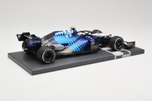 Williams Racing Mercedes FW43B #6 N. Latifi Saudi Arabian GP 2021 Minichamps 1:18 117212206 Diecast — photo 3 of 6