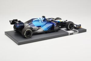 Williams Racing Mercedes FW43B #63 G. Russell Saudi Arabian GP 2021 Minichamps 1:18 117212263 Diecast — photo 3 of 6