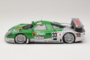 Nissan R390 GT1 #33 S. Motoyama / T. Kurosawa / M. Kageyama 24 Hours of Le Mans 1998 GT Spirit 1:18 GT1003 Resin — photo 3 of 6