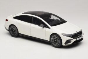 Mercedes EQS V297 Manufaktur Opalite White NZG 1:18 B66961049 Diecast — photo 6 of 8