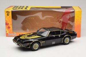 Pontiac Firebird Trans Am Kill Bill Movie Greenlight 1:18 12951 Diecast — photo 6 of 6
