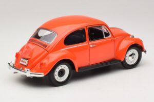 Volkswagen Beetle Orange Gremlins Movie Greenlight 1:18 12985 Diecast — photo 3 of 8