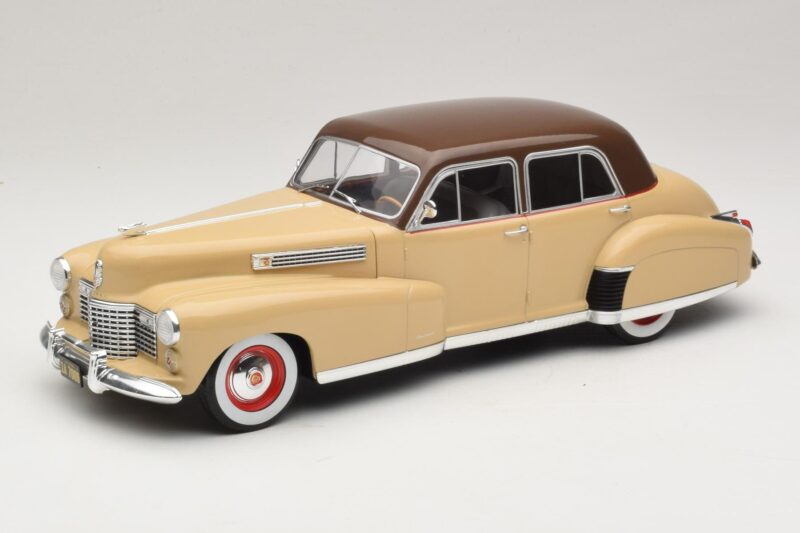 Cadillac Fleetwood Series 60 Special Beige MCG 1:18 MCG18656 Diecast
