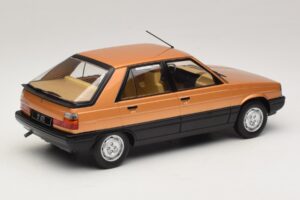 Renault 11 GTL Gold MCG 1:18 MCG18590 Diecast — photo 2 of 6