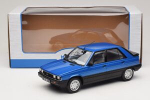 Renault 11 TXE Blue Metallic MCG 1:18 MCG18591 Diecast — photo 6 of 6