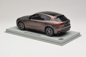 Maserati Grecale Bronze BBR 1:18 P18220FMAS Resin — photo 5 of 7