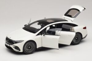 Mercedes EQS V297 Manufaktur Opalite White NZG 1:18 B66961049 Diecast — photo 2 of 8