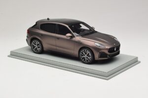Maserati Grecale Bronze BBR 1:18 P18220FMAS Resin — photo 4 of 7