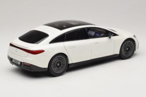 Mercedes EQS V297 Manufaktur Opalite White NZG 1:18 B66961049 Diecast — photo 3 of 8