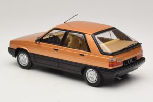 Renault 11 GTL Gold MCG 1:18 MCG18590 Diecast — photo 5 of 6