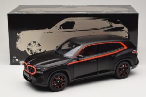 BMW XM G09 Matt Black Minichamps 1:18 110023301 Diecast — photo 8 of 8