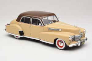 Cadillac Fleetwood Series 60 Special Beige MCG 1:18 MCG18656 Diecast — photo 4 of 6