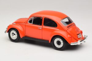 Volkswagen Beetle Orange Gremlins Movie Greenlight 1:18 12985 Diecast — photo 7 of 8