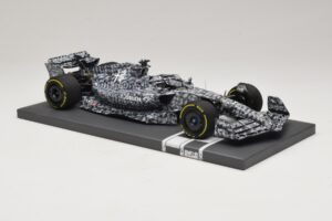 Alfa Romeo Orlen C42 R. Kubica Testing Barcelona 2022 Minichamps 1:18 117229988 Resin — photo 4 of 7