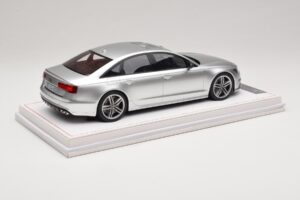 Audi S6 C7 Florett Silver Metallic IVY Merit 1:18 REMC038 Resin — photo 3 of 7