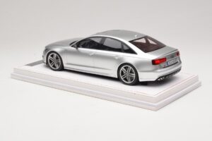 Audi S6 C7 Florett Silver Metallic IVY Merit 1:18 REMC038 Resin — photo 5 of 7