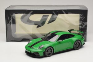 Porsche 911 992.2 GT3 Weissach Package Python Green GT Spirit 1:18 GT576 Resin — photo 6 of 6