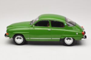 Saab 96 V4 Green MCG 1:18 MCG18655 Diecast — photo 3 of 6