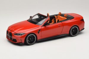 BMW M4 G83 Cabriolet Red Metallic Minichamps 1:18 110021030 Diecast