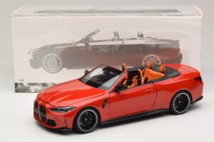 BMW M4 G83 Cabriolet Red Metallic Minichamps 1:18 110021030 Diecast — photo 8 of 8