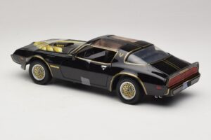 Pontiac Firebird Trans Am Kill Bill Movie Greenlight 1:18 12951 Diecast — photo 5 of 6