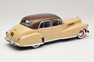 Cadillac Fleetwood Series 60 Special Beige MCG 1:18 MCG18656 Diecast — photo 2 of 6