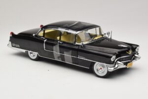 Cadillac Fleetwood Series 60 The Godfather Greenlight 1:18 12949 Diecast — photo 4 of 6