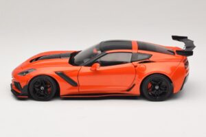 Chevrolet Corvette C7 ZR1 Red IXO 1:18 U18RDC001-FO Diecast — photo 4 of 8