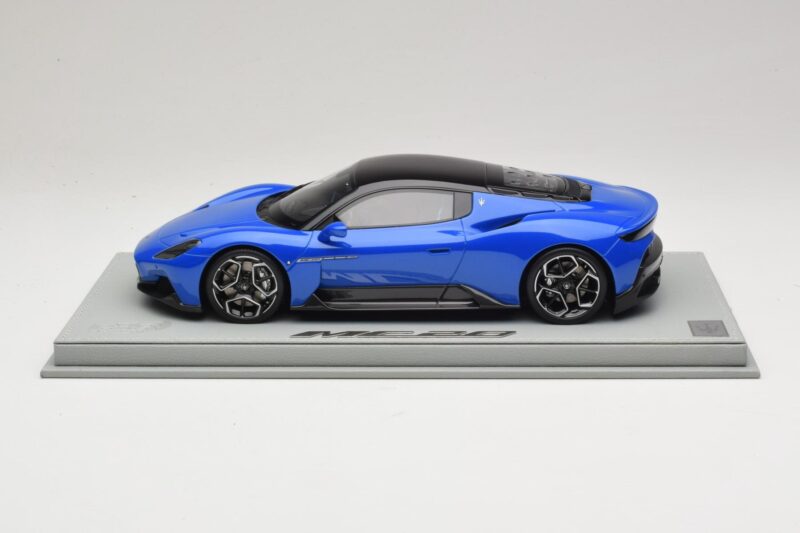 Maserati MC20 Blu Infinito BBR 1:18 P18191EMAS Resin