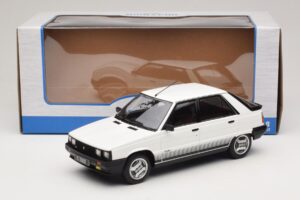 Renault 11 Turbo White MCG 1:18 MCG18589 Diecast — photo 6 of 6