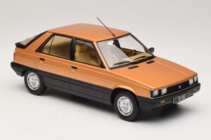 Renault 11 GTL Gold MCG 1:18 MCG18590 Diecast — photo 4 of 6