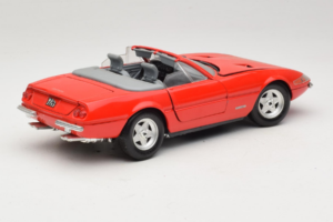 Ferrari 365 GTS/4 Spider Red Techno Giodi 1:18 40028-P1 Diecast — photo 3 of 8