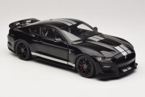 Ford Mustang Shelby GT500 S550 Black IXO 1:18 U18RDC002-FO Diecast — photo 6 of 8