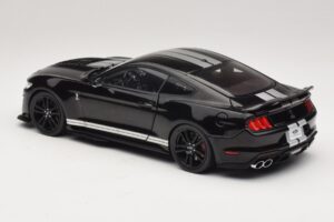 Ford Mustang Shelby GT500 S550 Black IXO 1:18 U18RDC002-FO Diecast — photo 7 of 8