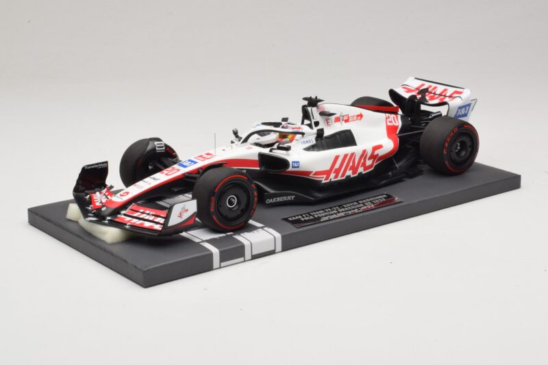 Haas VF-22 K. Magnussen Pole Position Brazilian GP 2022 Minichamps 1:18 117222120 Resin