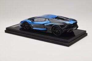 Lamborghini Revuelto Blue Black IVY Merit 1:18 REMC040 Resin — photo 5 of 7