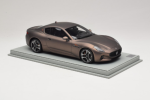 Maserati GranTurismo Trofeo Rame Folgore BBR 1:18 P18240AMAS Resin — photo 4 of 7