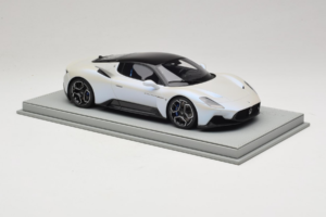 Maserati MC20 Bianco Audace BBR 1:18 P18191AMAS Resin — photo 5 of 6