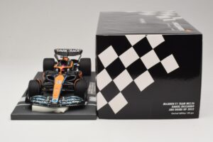 McLaren MCL36 #3 D. Ricciardo Abu Dhabi GP 2022 Minichamps 1:18 537224003 Resin — photo 6 of 7