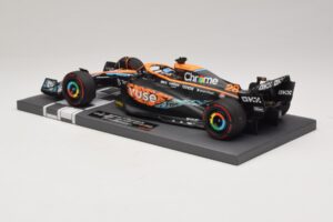 McLaren MCL36 O. Piastri Abu Dhabi Test 2022 Minichamps 1:18 537221828 Resin — photo 5 of 7